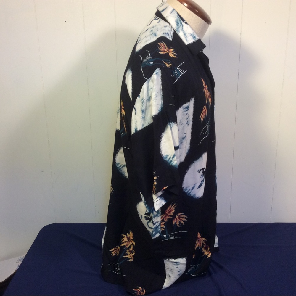 Thumbs UP Surfing and palm trees Mens Hawaiian Shirt size small - Picture 4 of 7